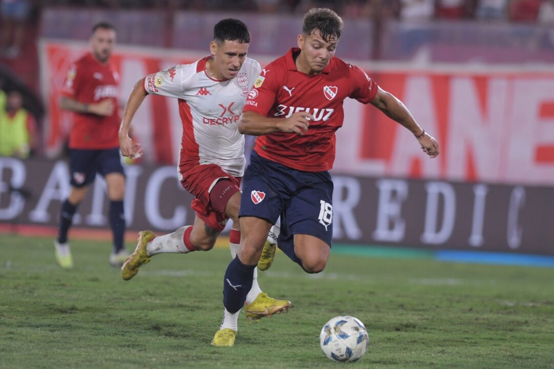 Maestro Puch tiene todos los boletos para irse de Independiente.