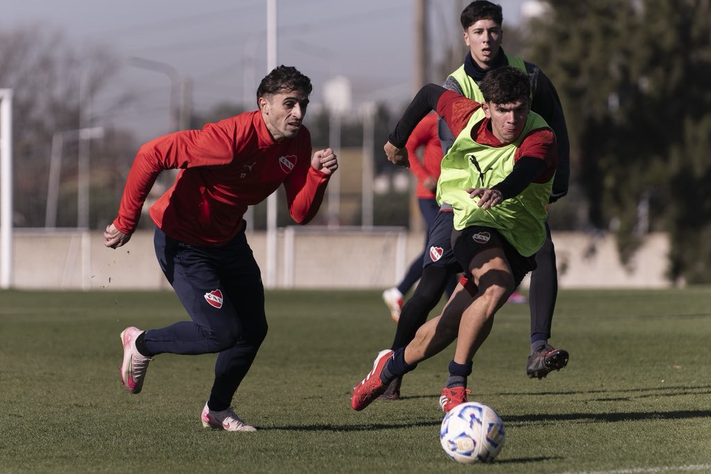 Walter Mazzantti está entrenando con el resto del grupo hace algunas semanas.