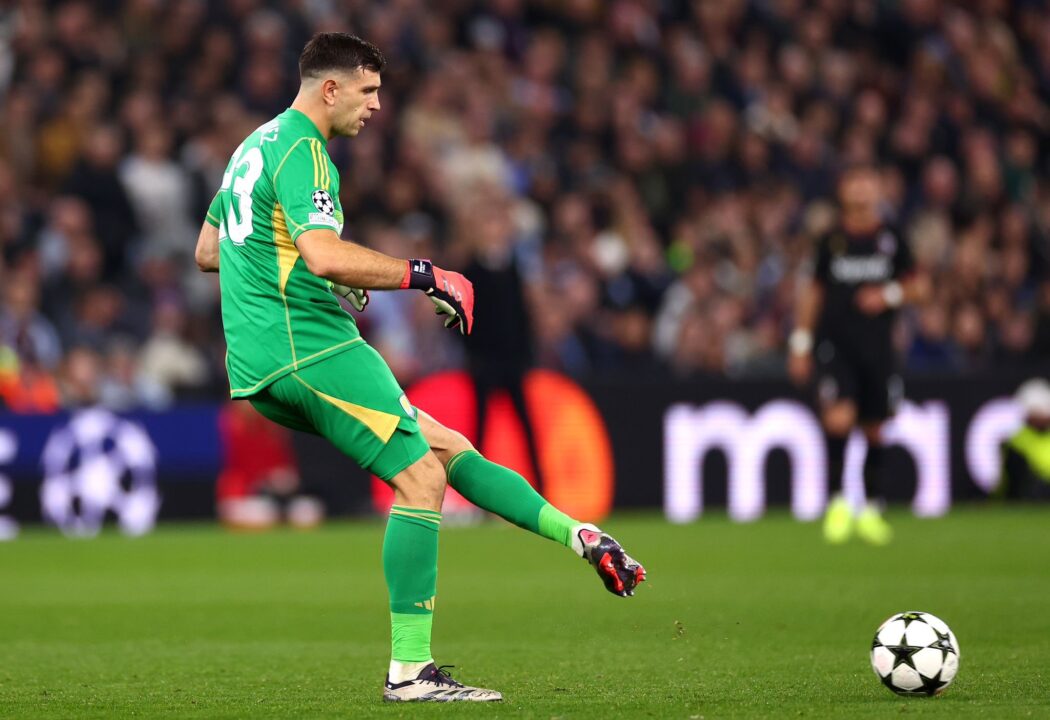 El Dibu Martínez define su futuro y tiene dos opciones increíbles