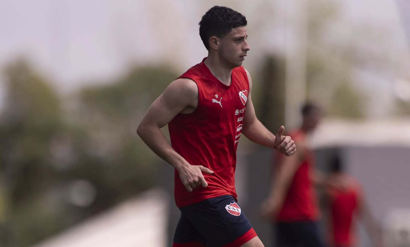 Román deja Independiente para pasar a Atlético Tucumán.