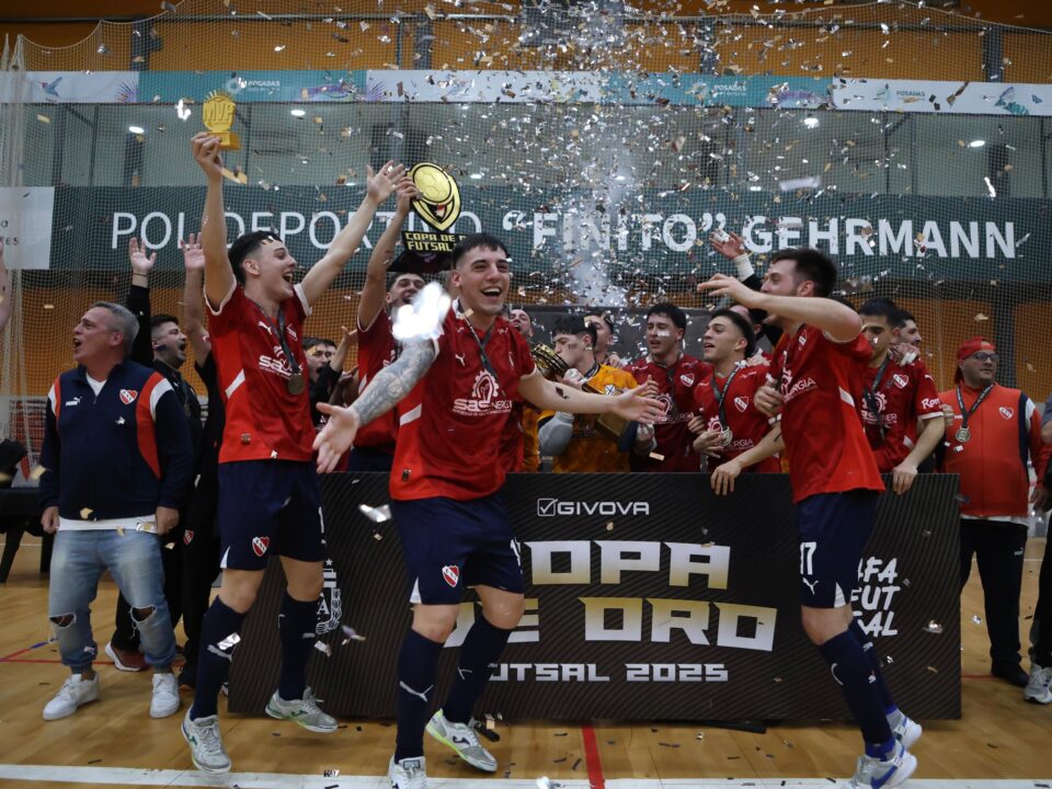Independiente festejó la obtención del torneo.