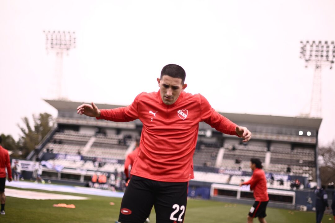 Julio Vaccari está ante el desafío de qué equipo poner por el torneo local.