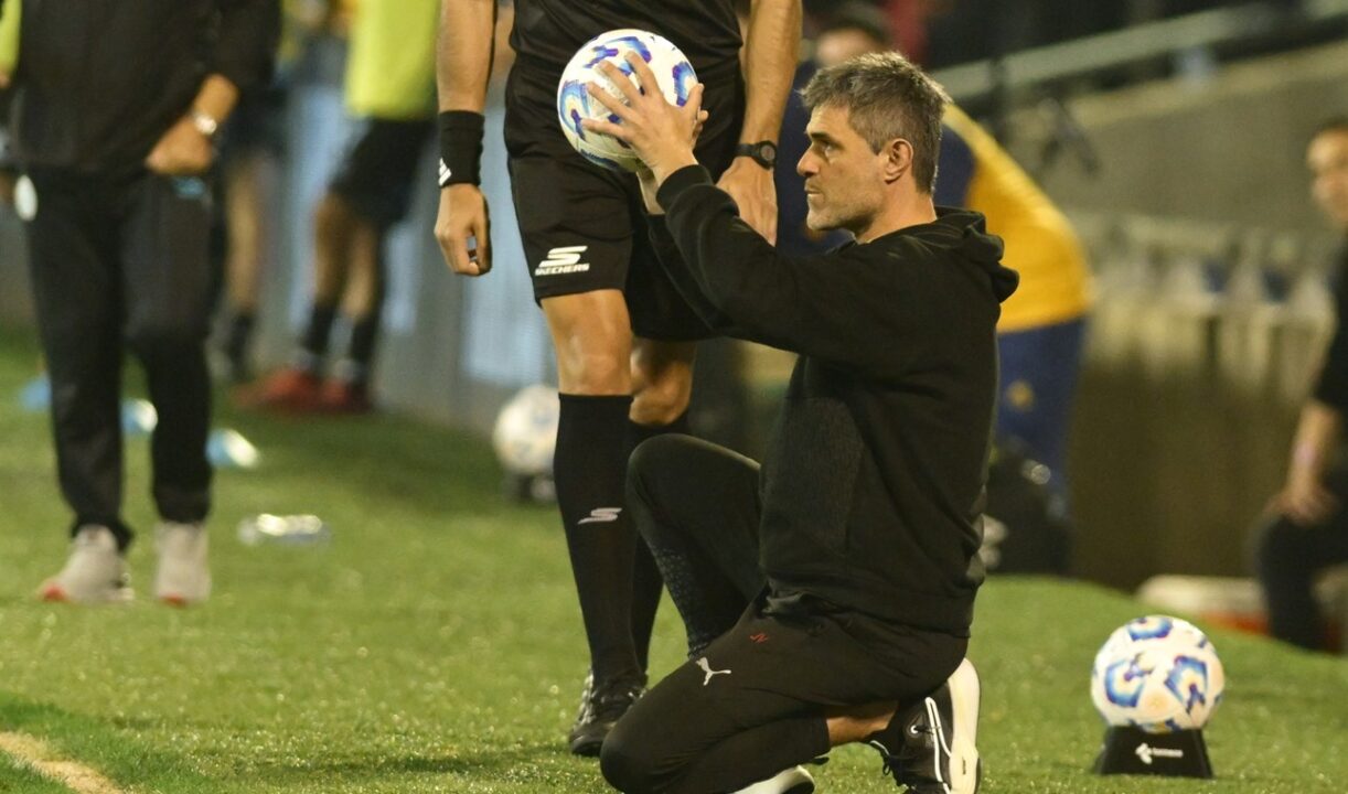 La zona de la cancha que podría retocar Julio Vaccari