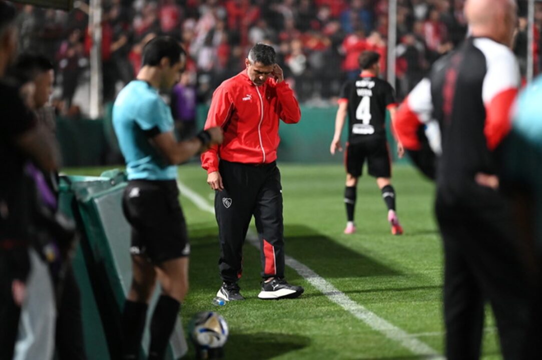 Julio Vaccari: "Que el equipo no gane me preocupa y me duele mucho"