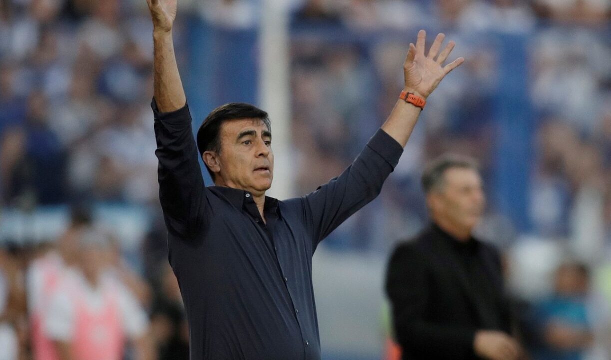 Gustavo Quinteros adelantó algunas cosas.