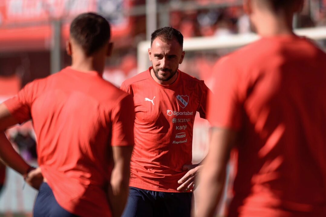 Mancuello no tiene garantizada su continuidad en Independiente.