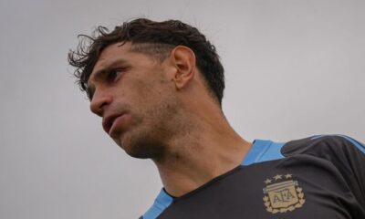 La importante reunión que va a tener el Dibu Martínez
