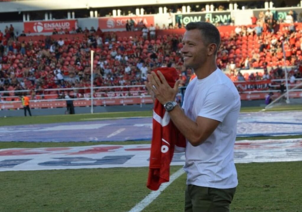 Domingo tiene un cariño enorme por Independiente.