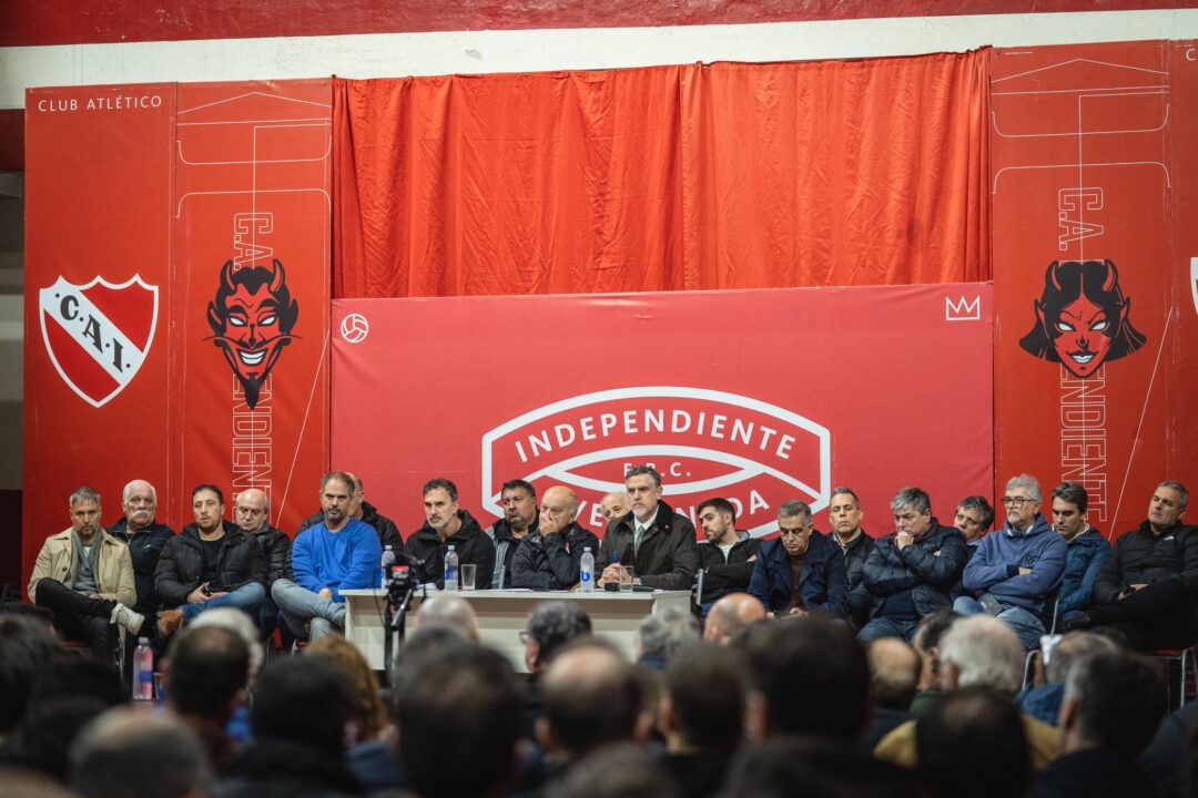 Se reúnen los dirigentes de Independiente: los detalles