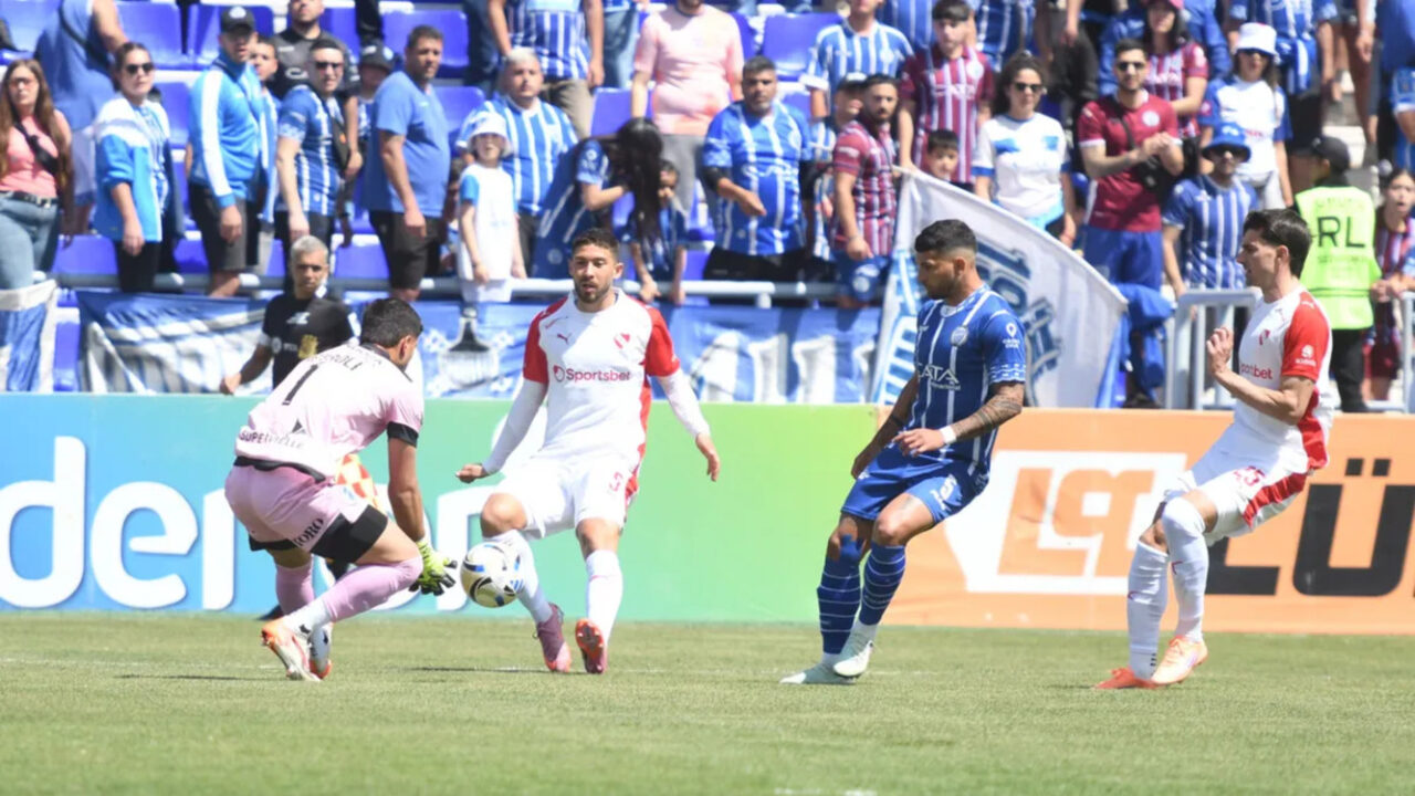 Quinteros va a tener que trabajar mucho con su Independiente.