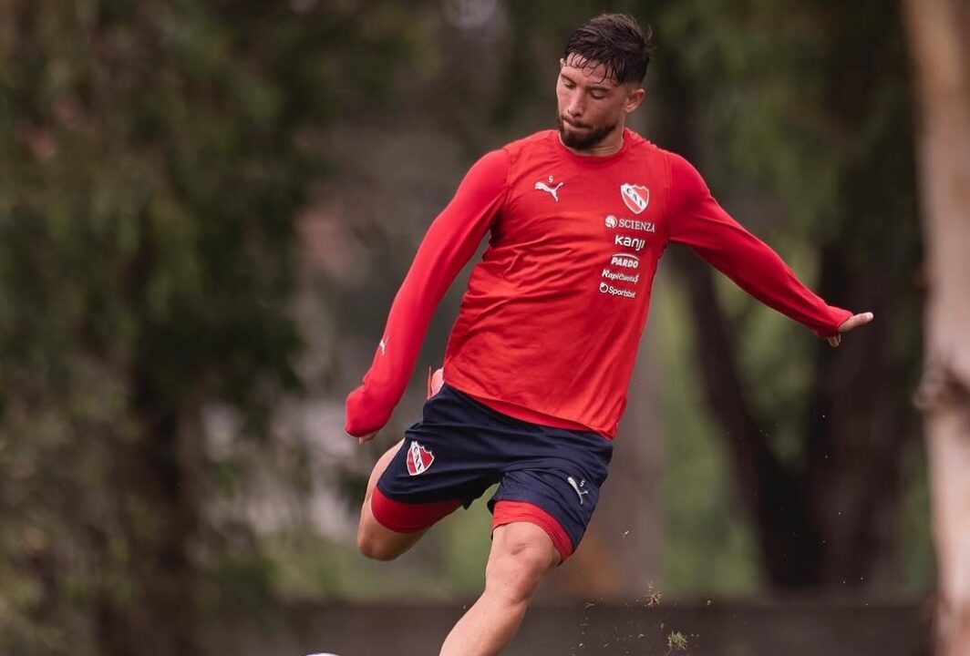 Cuesta pensar que Felipe Loyola pueda jugar el domingo.