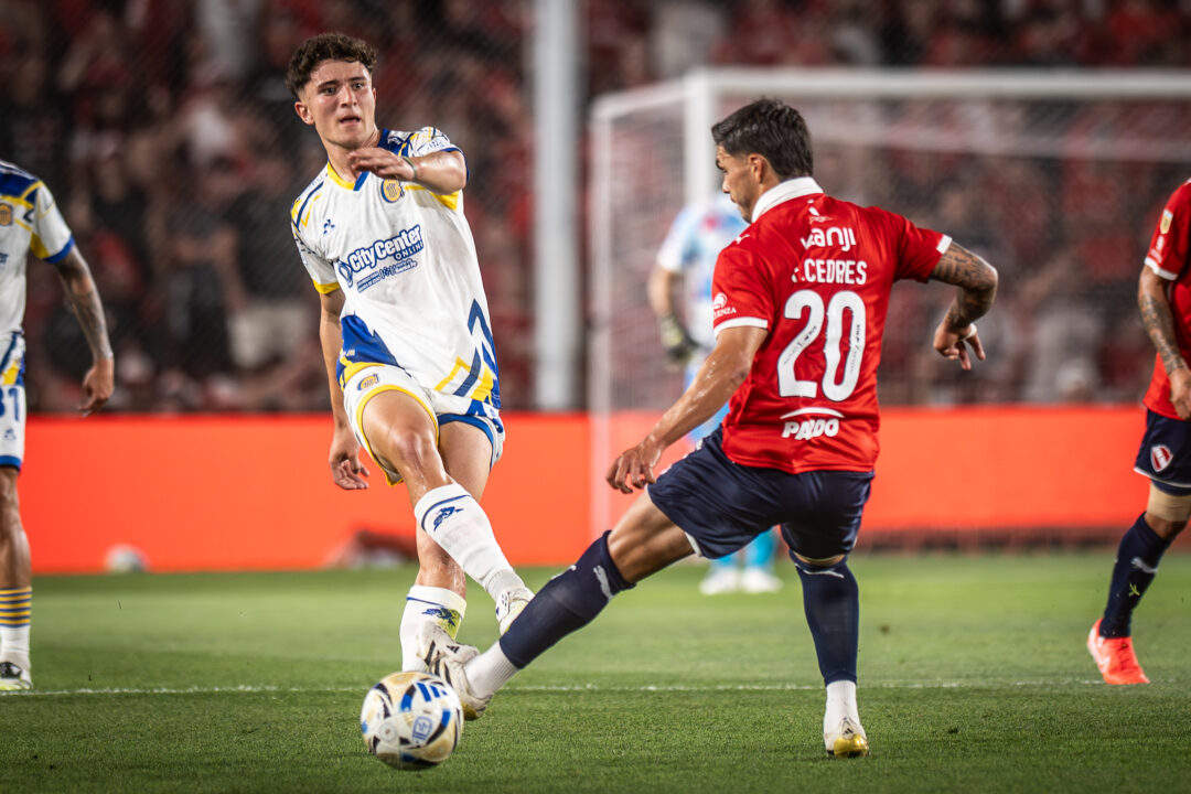 Fernández Cedrés fue uno de los mejores de Independiente.