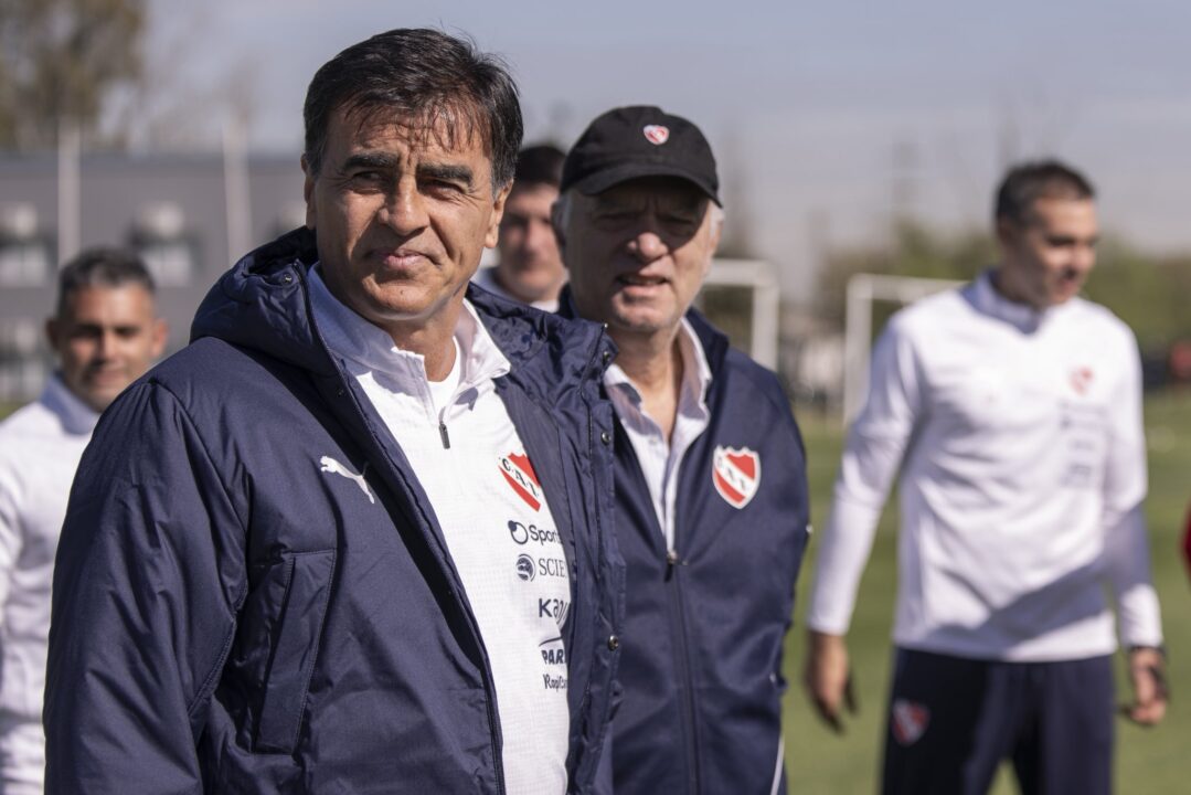Qué reunión se está por dar en Independiente