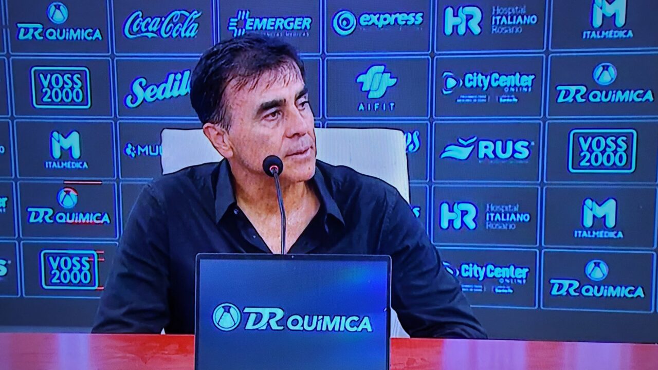 Gustavo Quinteros contó qué le dejó este nuevo empate del Rojo