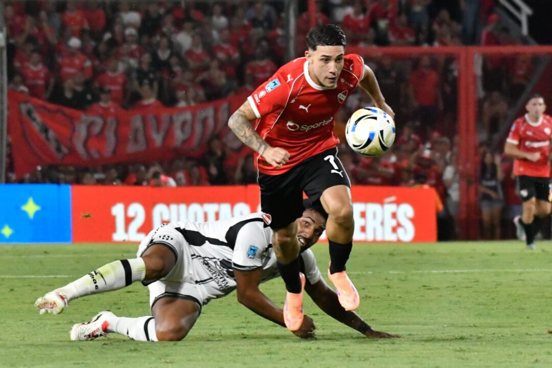 Santiago Montiel volvió a sumar minutos con la camiseta de Independiente.