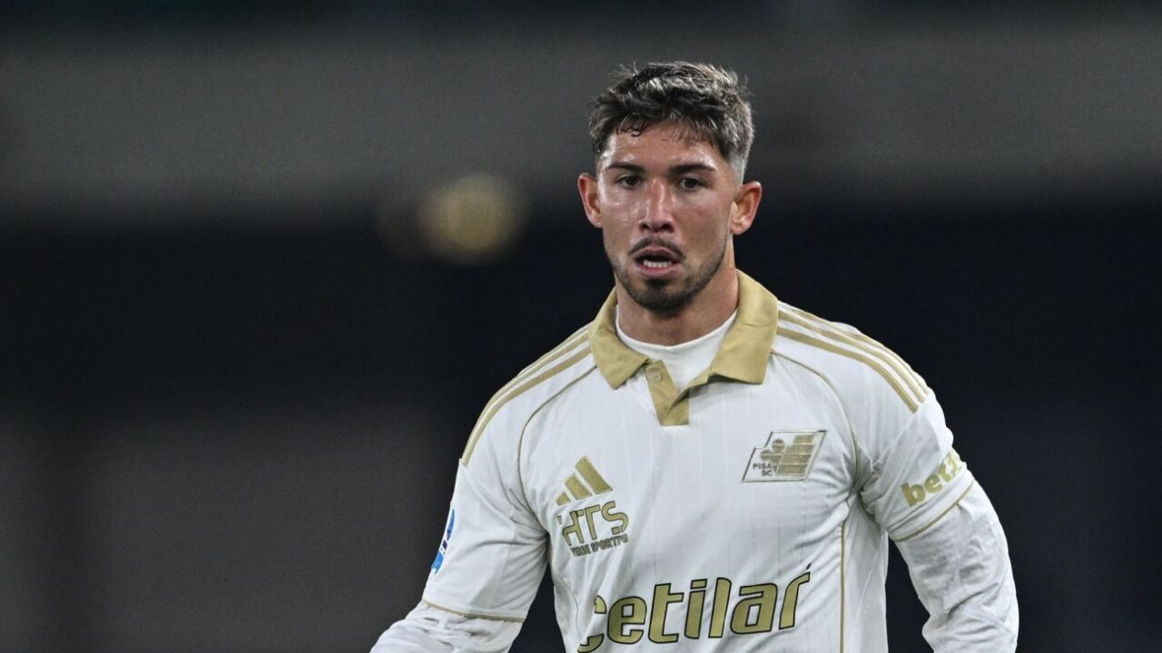 Loyola, ex Independiente, se está acomodando en Chile.