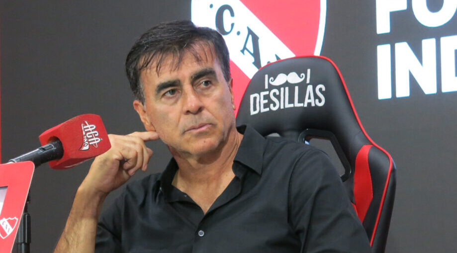 En Independiente se encendieron las alarmas por una cuestionable terna arbitral