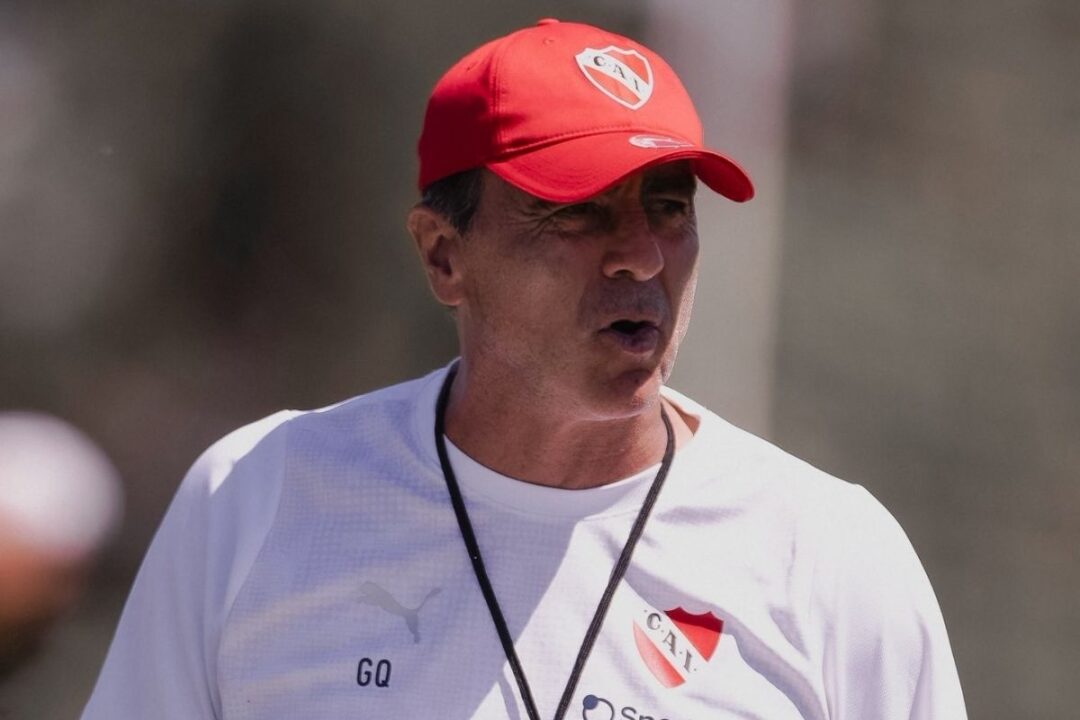 Gustavo Quinteros todavía no definió nuestro próximo equipo.