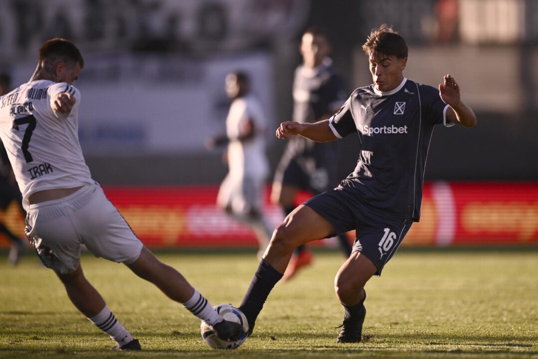 Independiente perdió con Riestra y comprometió su clasificación