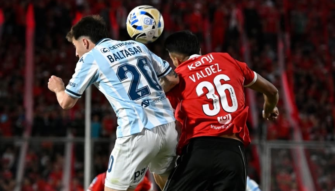 Sebastián Valdéz fue titular en el clásico de Avellaneda.
