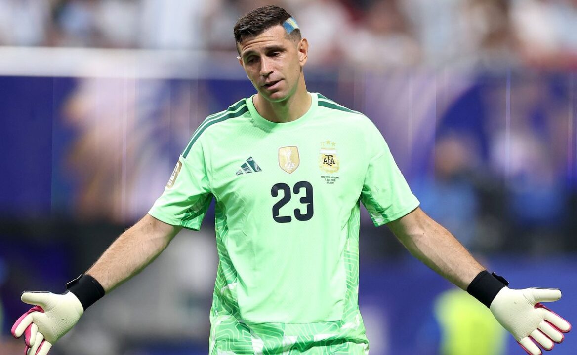 El Dibu Martínez tiene todo listo para cambiar de club