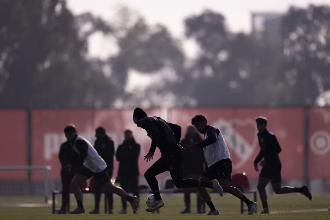 Un gigante del continente avanza por un futbolista de Independiente